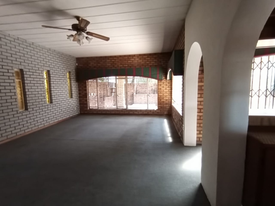 4 Bedroom Property for Sale in Parys Free State